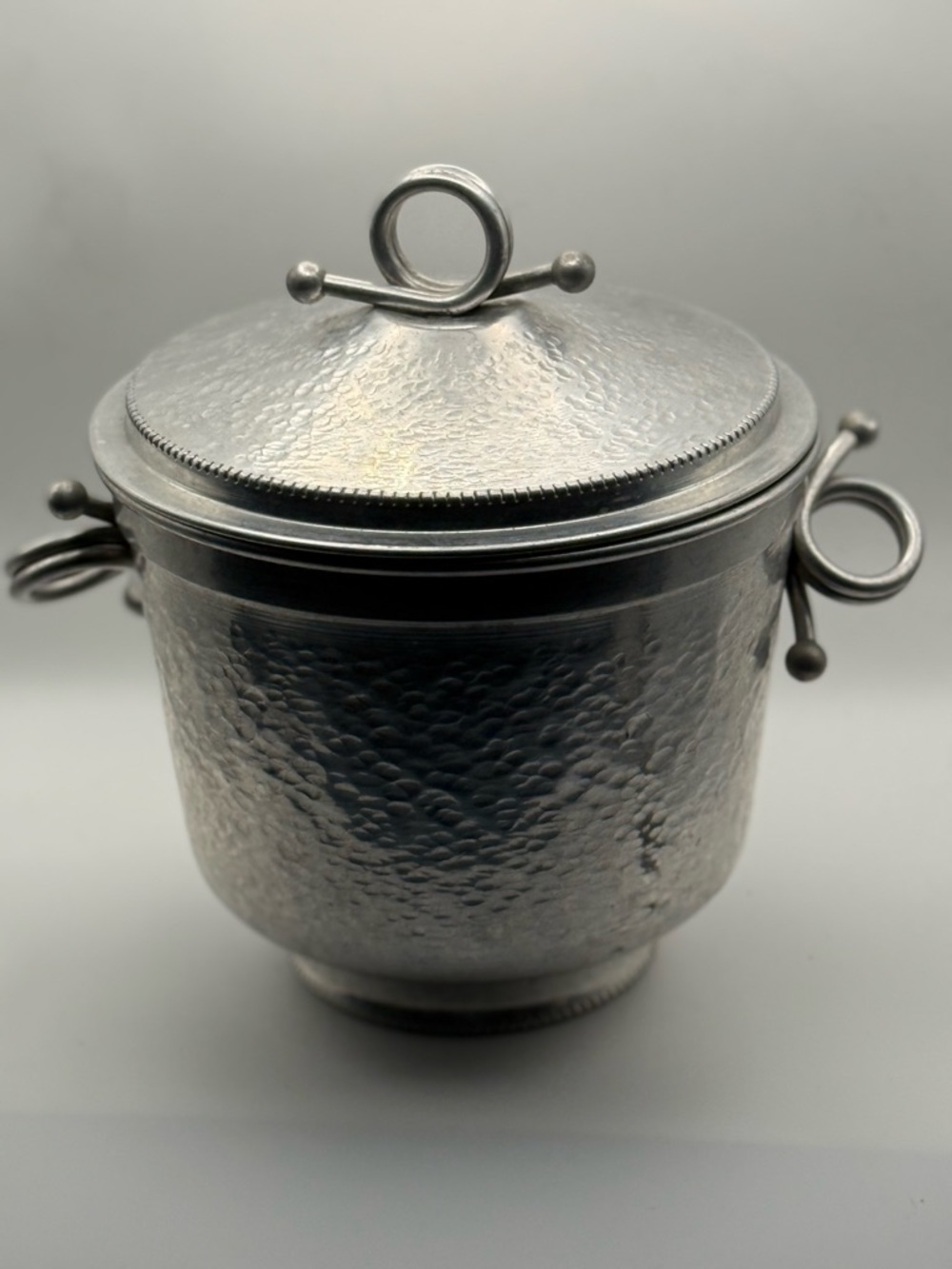 Gailstyn Hammered Aluminum Ice Bucket with Loop Handles Vintage
